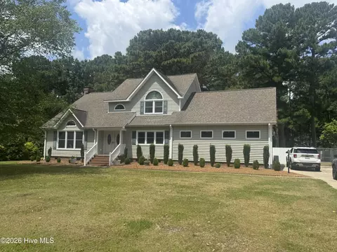 127 Squire Dr, Winterville, NC 28590