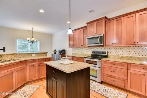 Kitchen - 449 Buxton Ln, Evans, GA 30809 photo 6 of 9