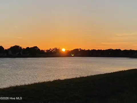 309 Schooner Landing Dr, Edenton, NC 27932