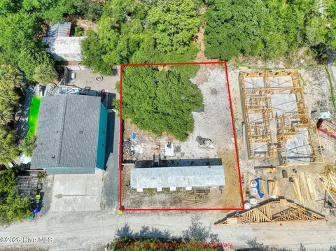 104 Moorefield Dr, Carolina Beach, NC 28428