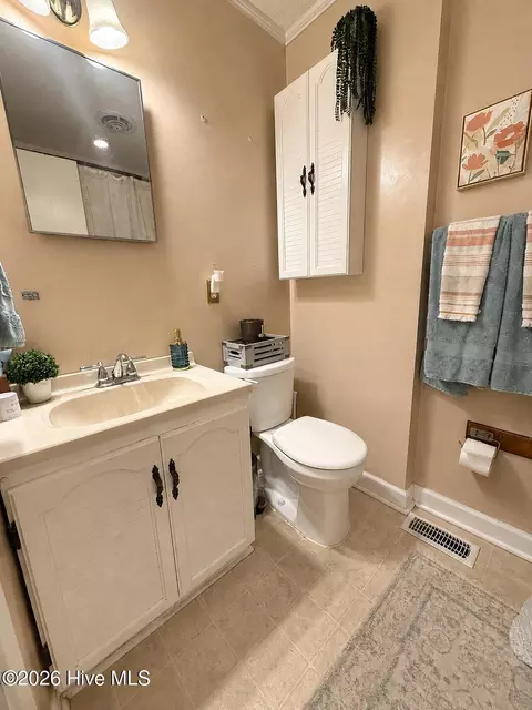 Bath - 3512 Stardust Dr, Martinez, GA 30907 photo 1 of 2