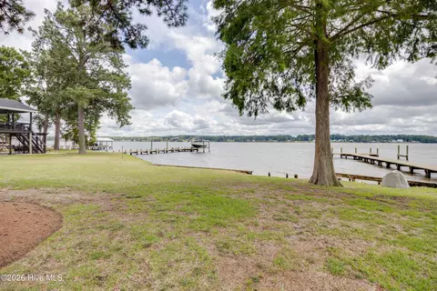 Exterior - 22 Oak Point Rd, Chocowinity, NC 27817 photo 15 of 19