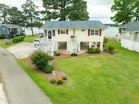 Exterior - 22 Oak Point Rd, Chocowinity, NC 27817 photo 11 of 19