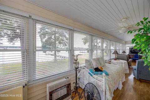 Exterior - 22 Oak Point Rd, Chocowinity, NC 27817 photo 5 of 19