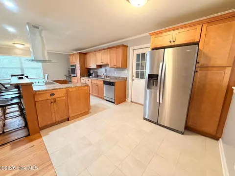 Kitchen - 4016 Maddox Rd, Augusta, GA 30909 photo 6 of 7