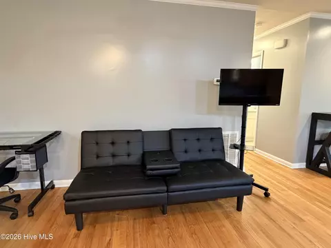 Living - 4016 Maddox Rd, Augusta, GA 30909 photo 2 of 5