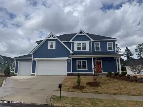 405 Albion Ct, Carthage, NC 28327