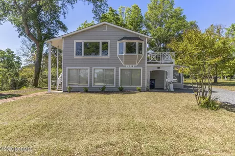 1910 Sneeden Dr, Wilmington, NC 28411
