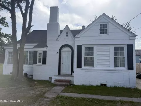 421 Perry St, Elizabeth City, NC 27909