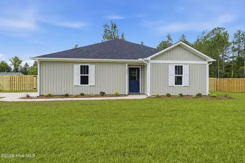 157 King Rd, Jacksonville, NC 28540
