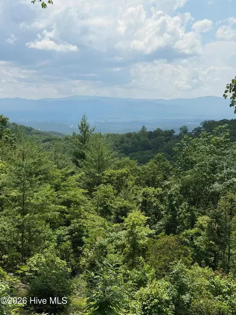 340 Lazy Country Cove Rd, Murphy, NC 28906