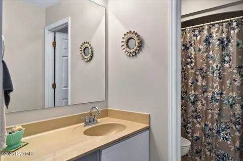 Bath - 816 Colony Pl SW # D, Sunset Beach, NC 28468 photo 4 of 5