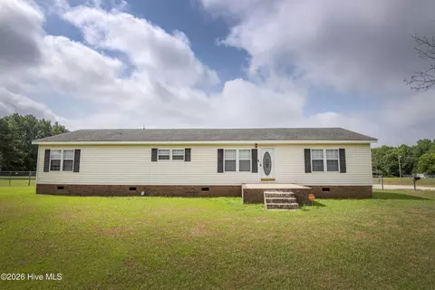 41 Stable Rd, Tarboro, NC 27886