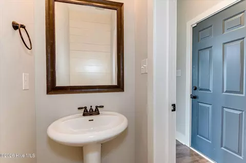 Bath - 4872 Tanner Oaks Dr, Evans, GA 30809 photo 1 of 7
