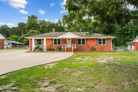 363 Forest Knolls Rd, Goldsboro, NC 27534