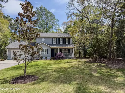 156 Longwood Dr, Stella, NC 28582