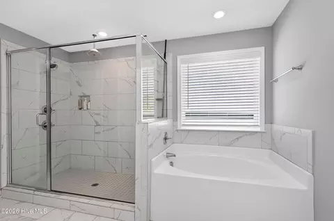 Bath - 4838 Tanner Oaks Dr, Evans, GA 30809 photo 8 of 10