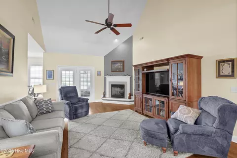 Living - 728 Highlands Dr, Hampstead, NC 28443 photo 1 of 1