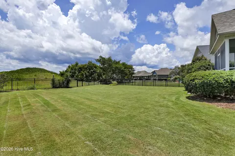 Exterior - 728 Highlands Dr, Hampstead, NC 28443 photo 6 of 9