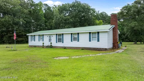 2240 Clay Bottom School Rd, Chocowinity, NC 27817 photo 3