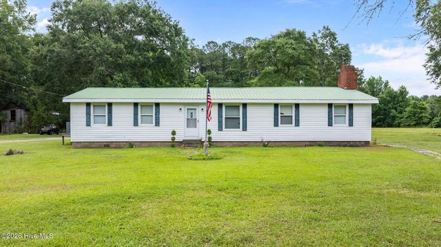 2240 Clay Bottom School Rd, Chocowinity, NC 27817