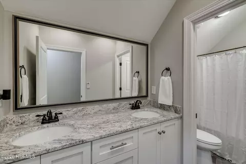 Bath - 4312 Sabal Dr, Evans, GA 30809 photo 5 of 5