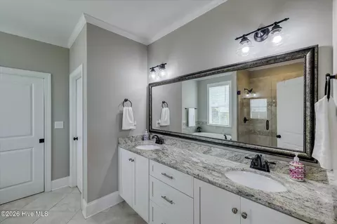 Bath - 4312 Sabal Dr, Evans, GA 30809 photo 1 of 5