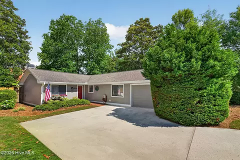 2016 Maccumber Ln, Wilmington, NC 28403