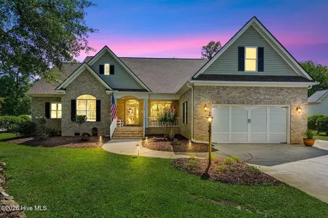 130 Wild Berry Ln, Hampstead, NC 28443