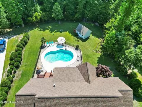 Exterior - 130 Wild Berry Ln, Hampstead, NC 28443 photo 20 of 25