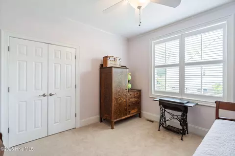 Bedroom - 130 Wild Berry Ln, Hampstead, NC 28443 photo 6 of 10