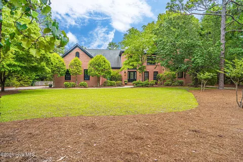 140 High Point Rd, Pinehurst, NC 28374 photo 2