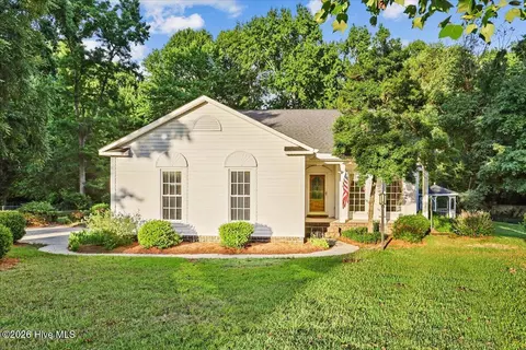 114 Farnsworth Dr, Goldsboro, NC 27530