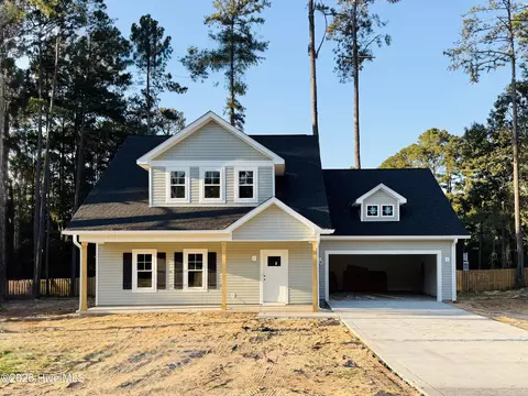 442 Hyland Hills Rd, Southern Pines, NC 28387