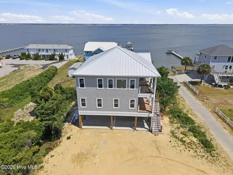 2302 Emerald Dr, Emerald Isle, NC 28594