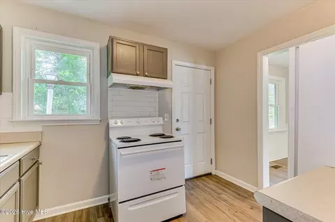 Kitchen - 2002 Shark Dr, Augusta, GA 30906 photo 3 of 5