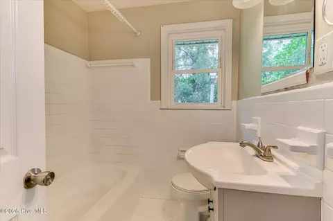 Bath - 2002 Shark Dr, Augusta, GA 30906 photo 1 of 1