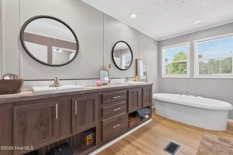 Bath - 2405 SW Fieldview Way SW, Shallotte, NC 28470 photo 2 of 4