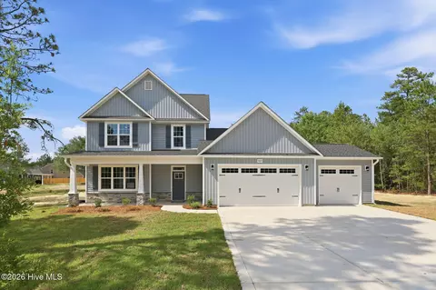 260 Twisted Pine Dr, Aberdeen, NC 28315