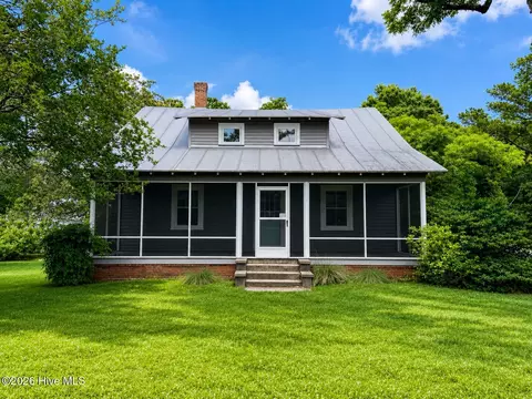 3904 Old Cherry Point Rd, New Bern, NC 28560