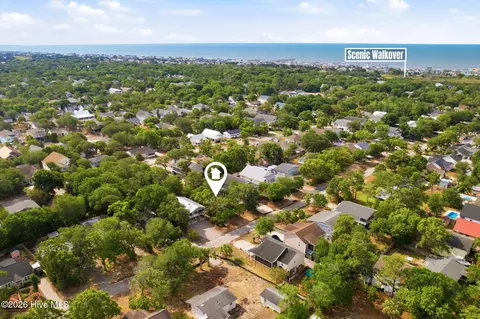 140 NE 6th St, Oak Island, NC 28465