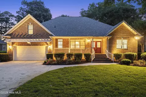 3226 Beaver Creek Dr SE, Southport, NC 28461