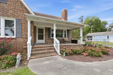 534 Gillikin Rd, Beaufort, NC 28516