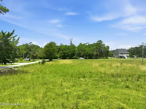 233 Ferry Dock Rd, Gloucester, NC 28528 photo 11