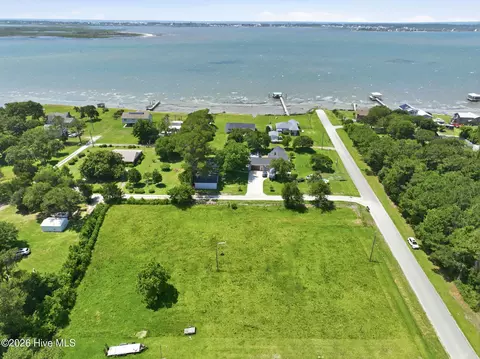 233 Ferry Dock Rd, Gloucester, NC 28528 photo 7