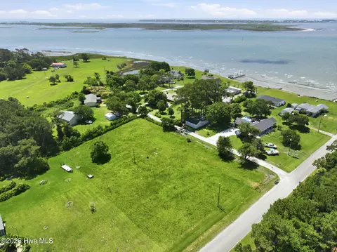233 Ferry Dock Rd, Gloucester, NC 28528 photo 8