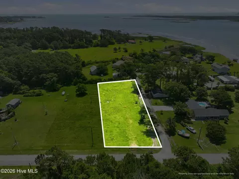 233 Ferry Dock Rd, Gloucester, NC 28528 photo 2