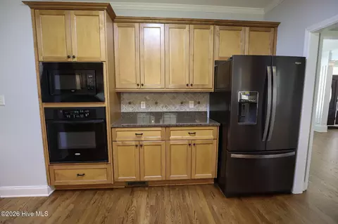 Kitchen - 423 Armstrong Way, Evans, GA 30809 photo 3 of 4