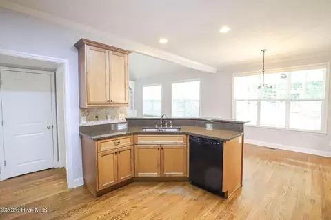 Kitchen - 423 Armstrong Way, Evans, GA 30809 photo 3 of 4