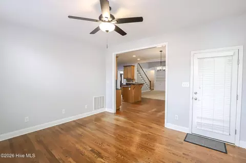 Living - 423 Armstrong Way, Evans, GA 30809 photo 2 of 6